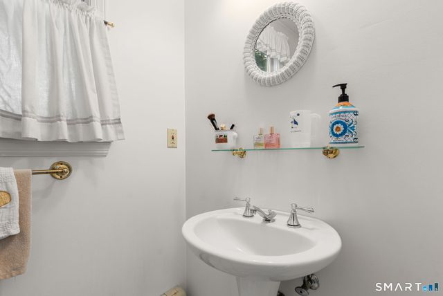 13 Elliott Street, Norwalk, CT 06855