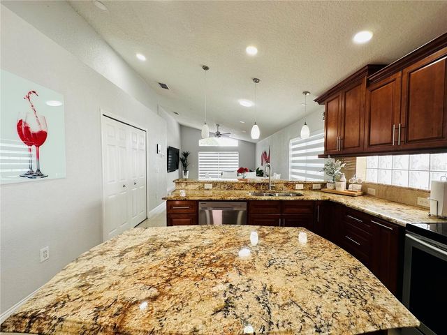 8885 PALISADES BEACH AVENUE, Orlando, FL 32829