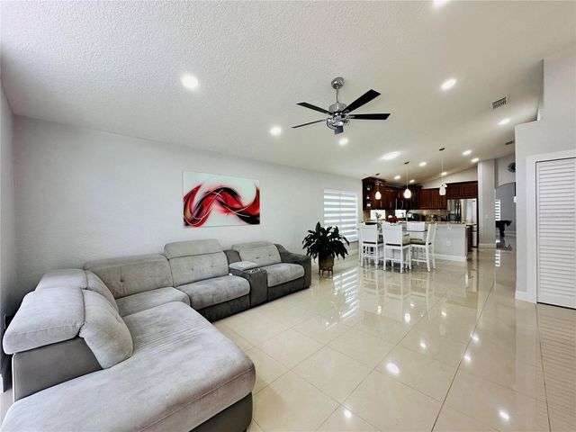 8885 PALISADES BEACH AVENUE, Orlando, FL 32829