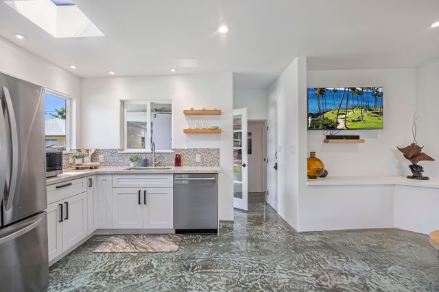 519 Hana Hwy, Paia, HI 96779