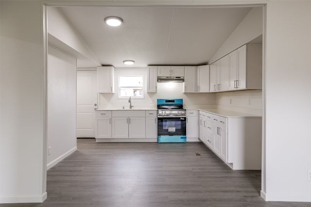 945 Walnut Street, Reno, TX 76020