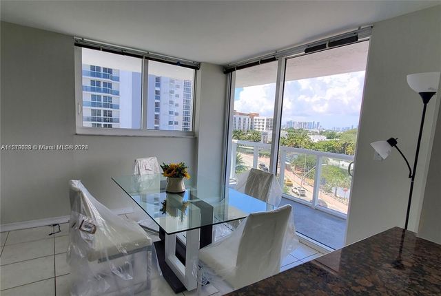2457 Collins Ave 606, Miami Beach, FL 33140