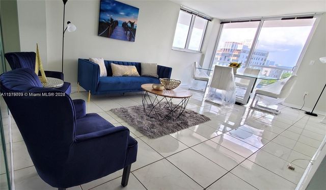 2457 Collins Ave 606, Miami Beach, FL 33140