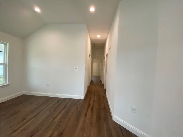 115 E 13th Avenue, Corsicana, TX 75110