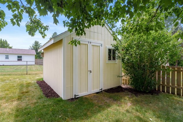5836 Tradewind Drive, Portage, MI 49024