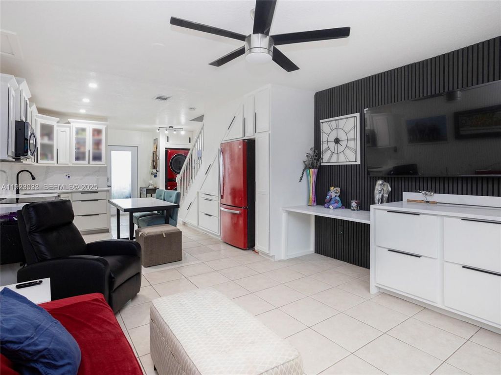 437 SW 3rd St 2, Miami, FL 33130