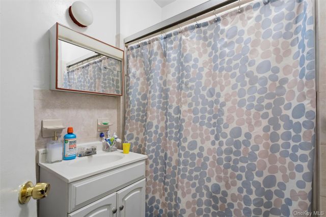 110 S 13th Avenue, Mount Vernon, NY 10550