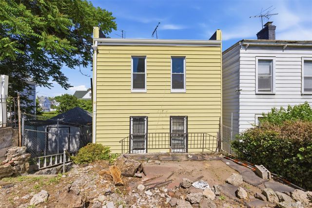 110 S 13th Avenue, Mount Vernon, NY 10550