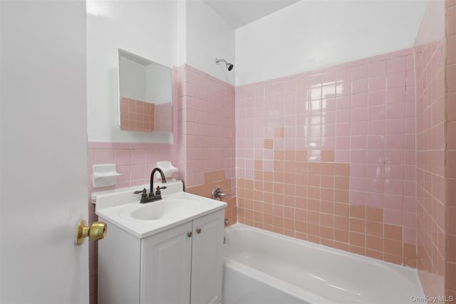 110 S 13th Avenue, Mount Vernon, NY 10550