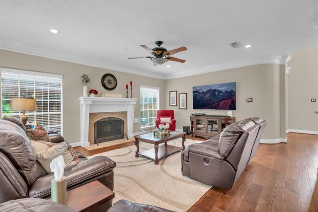 16318 Avenplace Road, Tomball, TX 77377