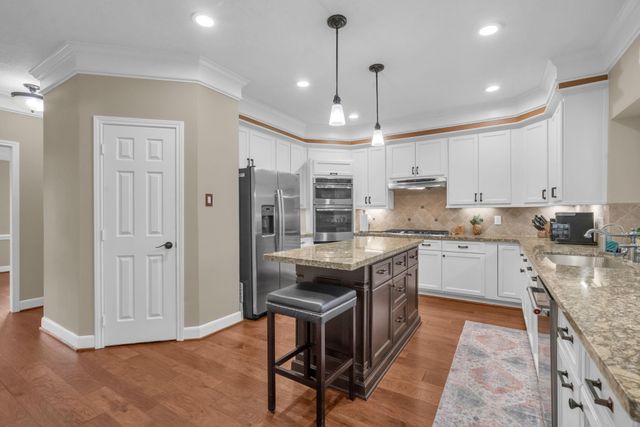 16318 Avenplace Road, Tomball, TX 77377