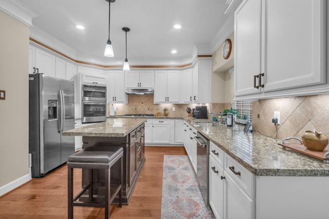 16318 Avenplace Road, Tomball, TX 77377