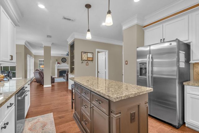 16318 Avenplace Road, Tomball, TX 77377