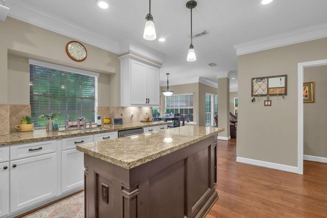 16318 Avenplace Road, Tomball, TX 77377
