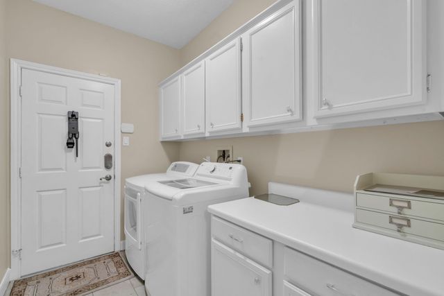 16318 Avenplace Road, Tomball, TX 77377