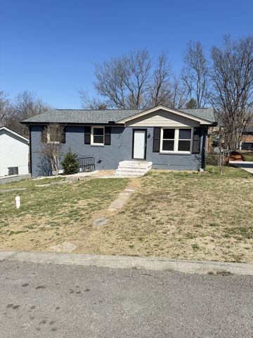 825 Oakwood Terrace Dr, Antioch, TN 37013