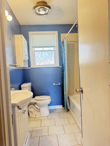 825 Oakwood Terrace Dr, Antioch, TN 37013