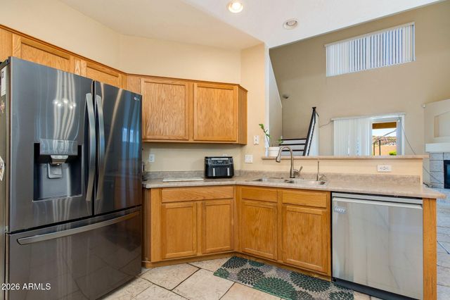 6774 W ROWEL Road, Peoria, AZ 85383