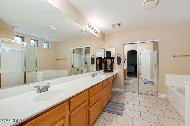 6774 W ROWEL Road, Peoria, AZ 85383