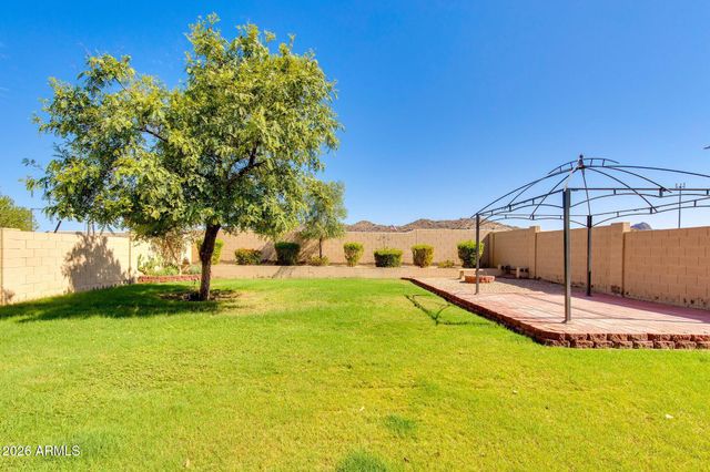 6774 W ROWEL Road, Peoria, AZ 85383