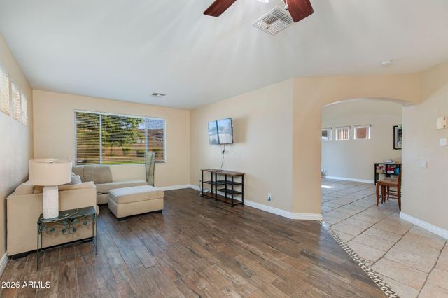 6774 W ROWEL Road, Peoria, AZ 85383