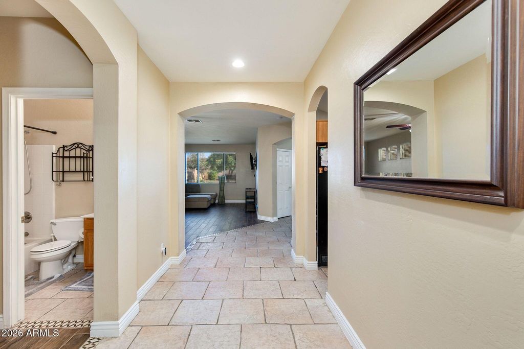 6774 W ROWEL Road, Peoria, AZ 85383 — photo 4