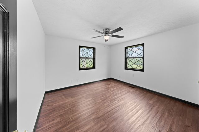 4169 Bledsoe St, Westmoreland, TN 37186