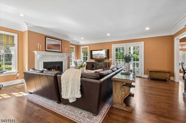 16 Sinclair Ter, Madison Boro, NJ 07940