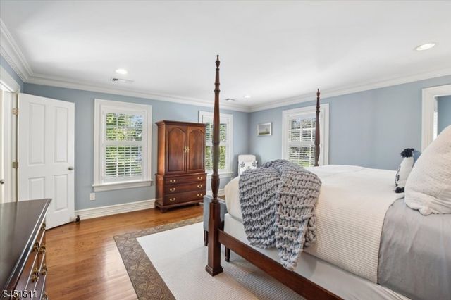 16 Sinclair Ter, Madison Boro, NJ 07940