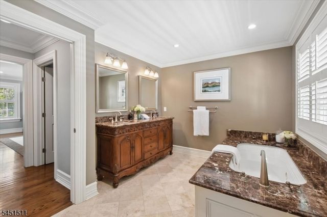 16 Sinclair Ter, Madison Boro, NJ 07940