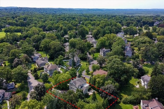 16 Sinclair Ter, Madison Boro, NJ 07940