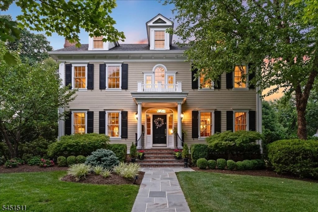 16 Sinclair Ter, Madison Boro, NJ 07940