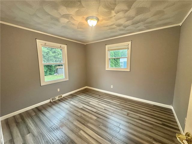 42 Locust Glen Drive, Cranston, RI 02921