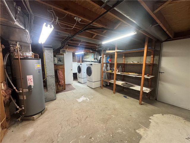 42 Locust Glen Drive, Cranston, RI 02921