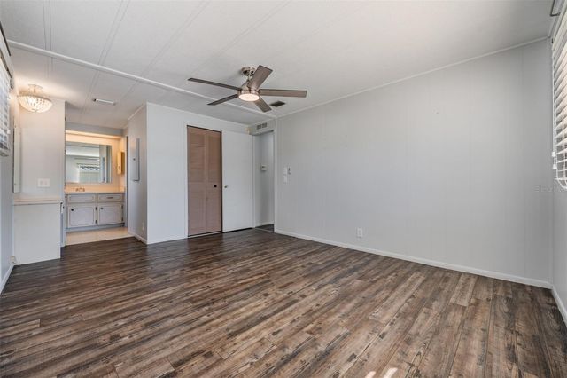 6710 36TH AVENUE E 106, Palmetto, FL 34221