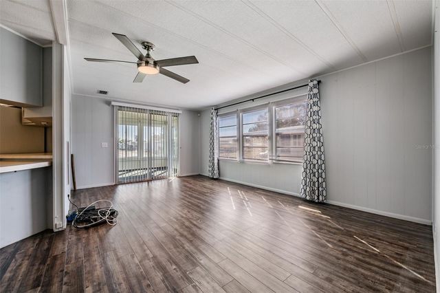 6710 36TH AVENUE E 106, Palmetto, FL 34221