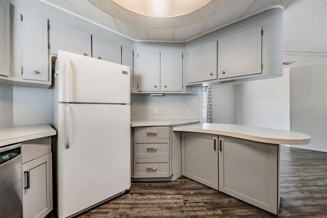 6710 36TH AVENUE E 106, Palmetto, FL 34221