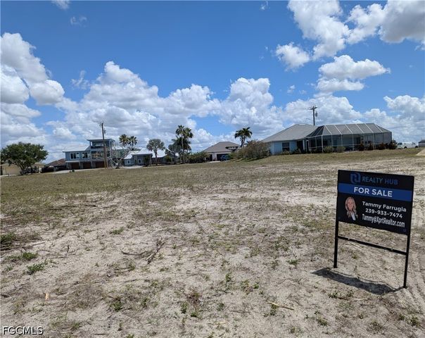 1003 NW 40th PL, Cape Coral, FL 33993