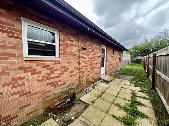 1589 Bronson Road, Akron, OH 44305