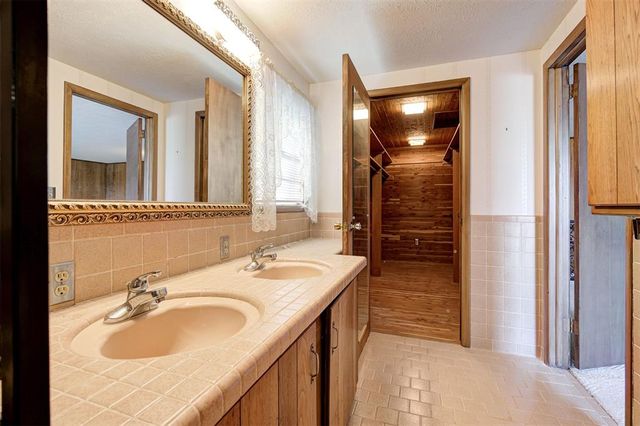 6608 S Villa Avenue, Oklahoma City, OK 73159