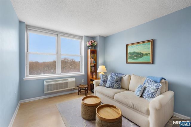 300 Main Street 807, Little Falls, NJ 07424