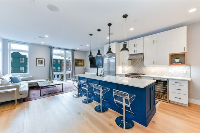 170 W Broadway 204, Boston, MA 02127