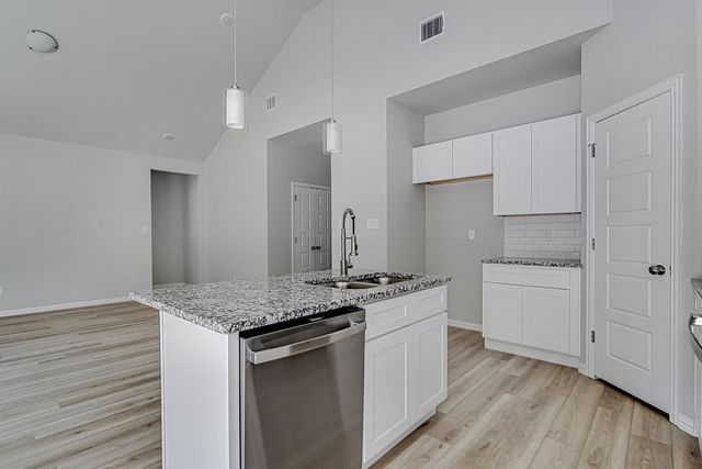 428 Wilshire Avenue, Azle, TX 76020