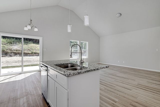 428 Wilshire Avenue, Azle, TX 76020