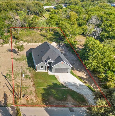 428 Wilshire Avenue, Azle, TX 76020