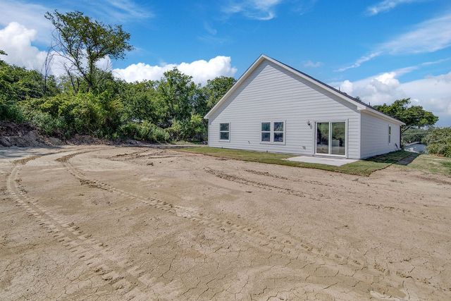 428 Wilshire Avenue, Azle, TX 76020