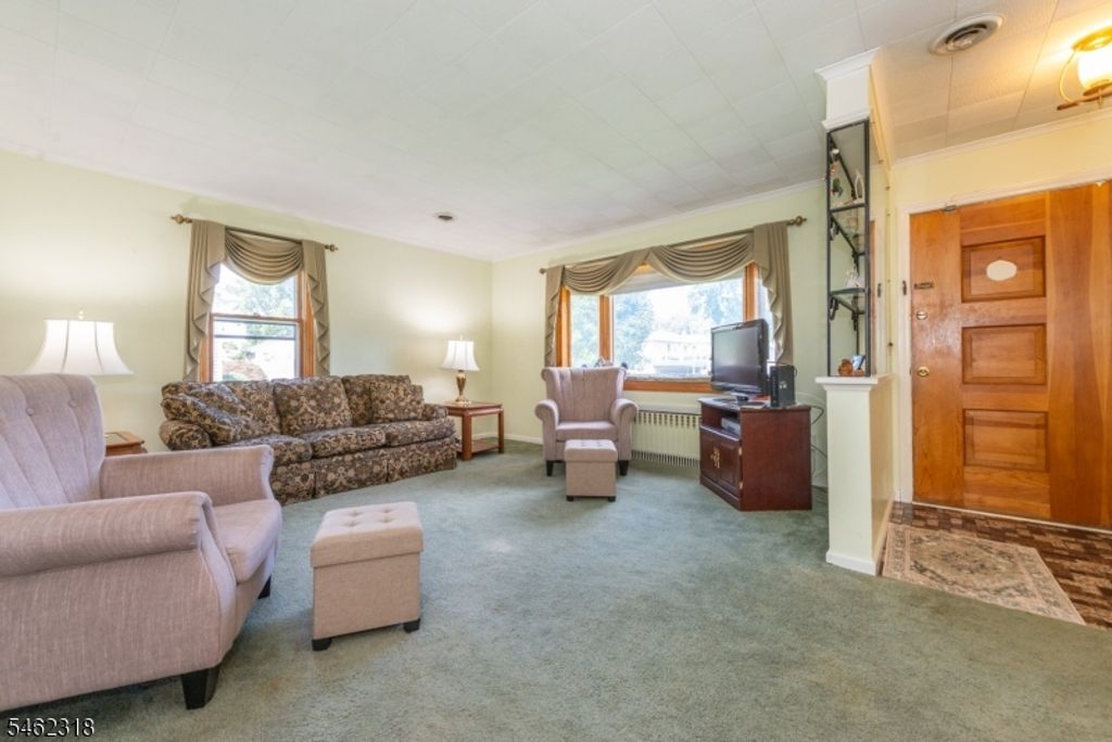 4 Sycamore Pl, Fairfield Twp., NJ 07004 — photo 2
