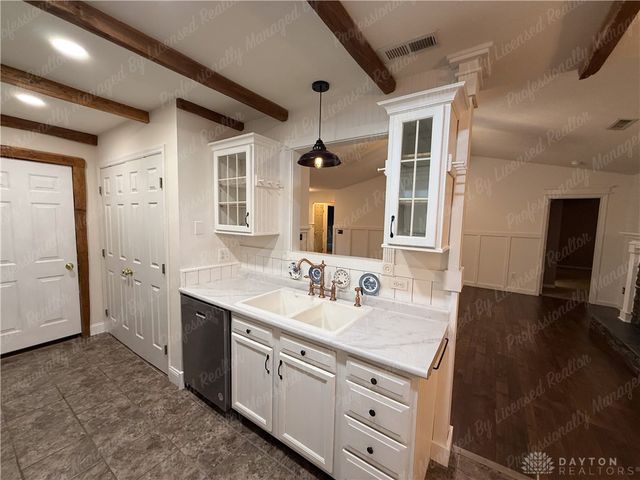 3433 Surry Ridge Way, Dayton, OH 45424