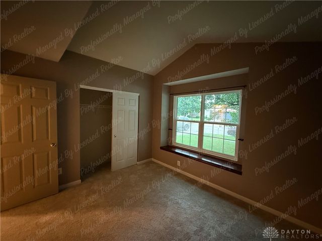 3433 Surry Ridge Way, Dayton, OH 45424