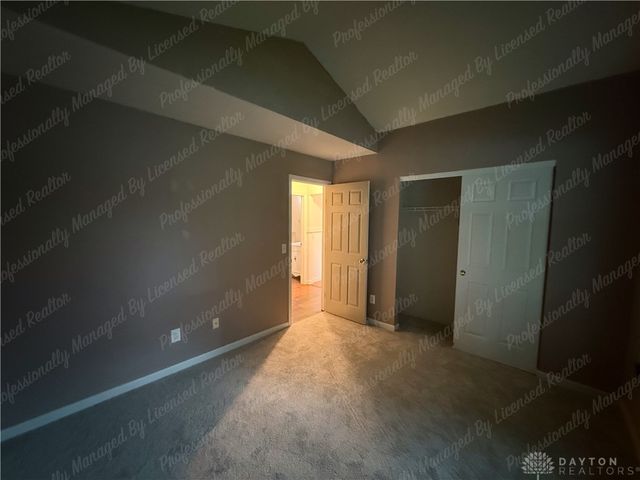 3433 Surry Ridge Way, Dayton, OH 45424
